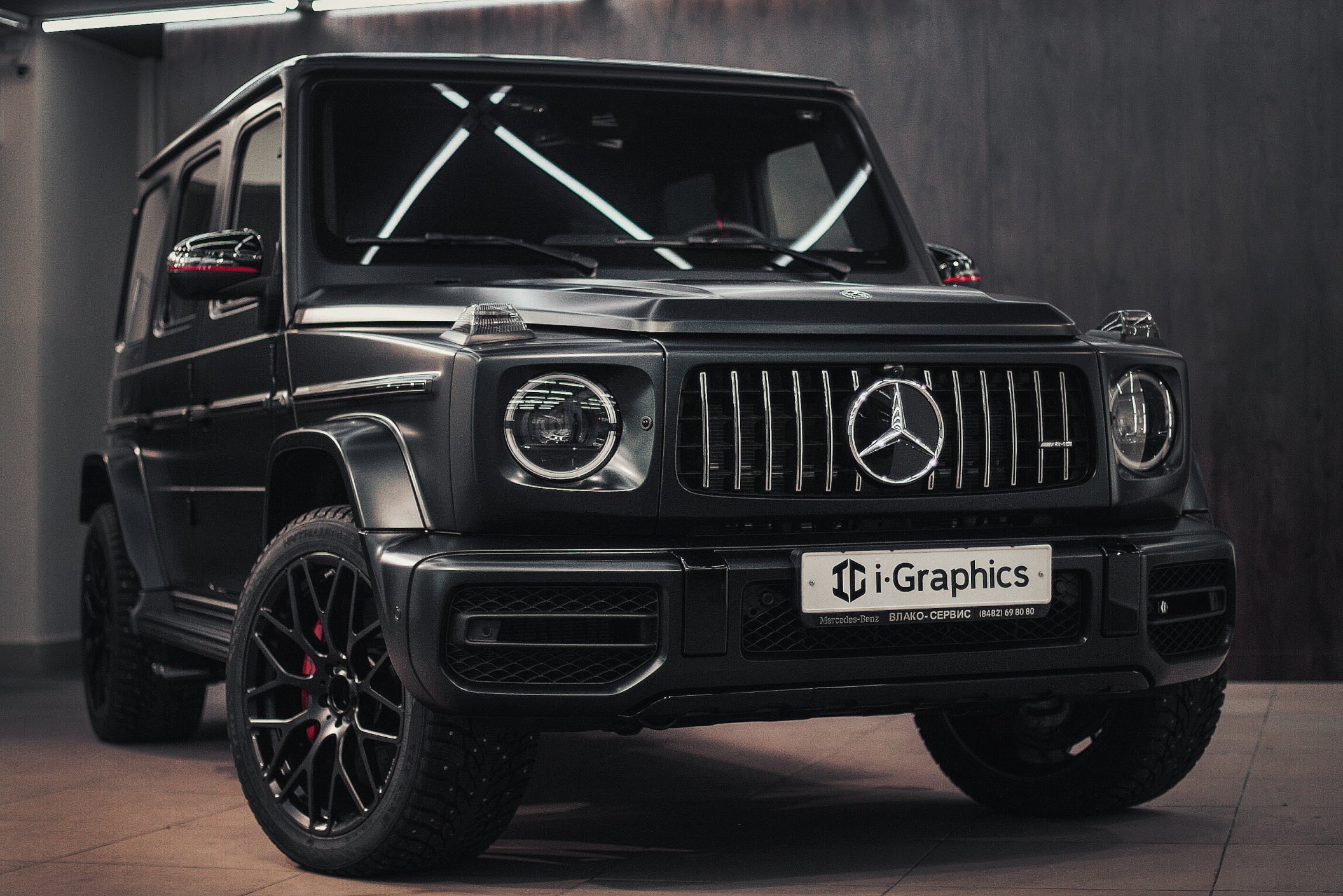 Гелик матовый черный. Mercedes g63 AMG. Mercedes g63 AMG черный матовый. Mercedes Benz g63 AMG матовый. Мерседес Гелендваген матовый черный АМГ 63.
